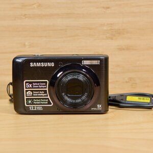 Samsung PL55 12MP 5x Optical Zoom Digital Camera, Black